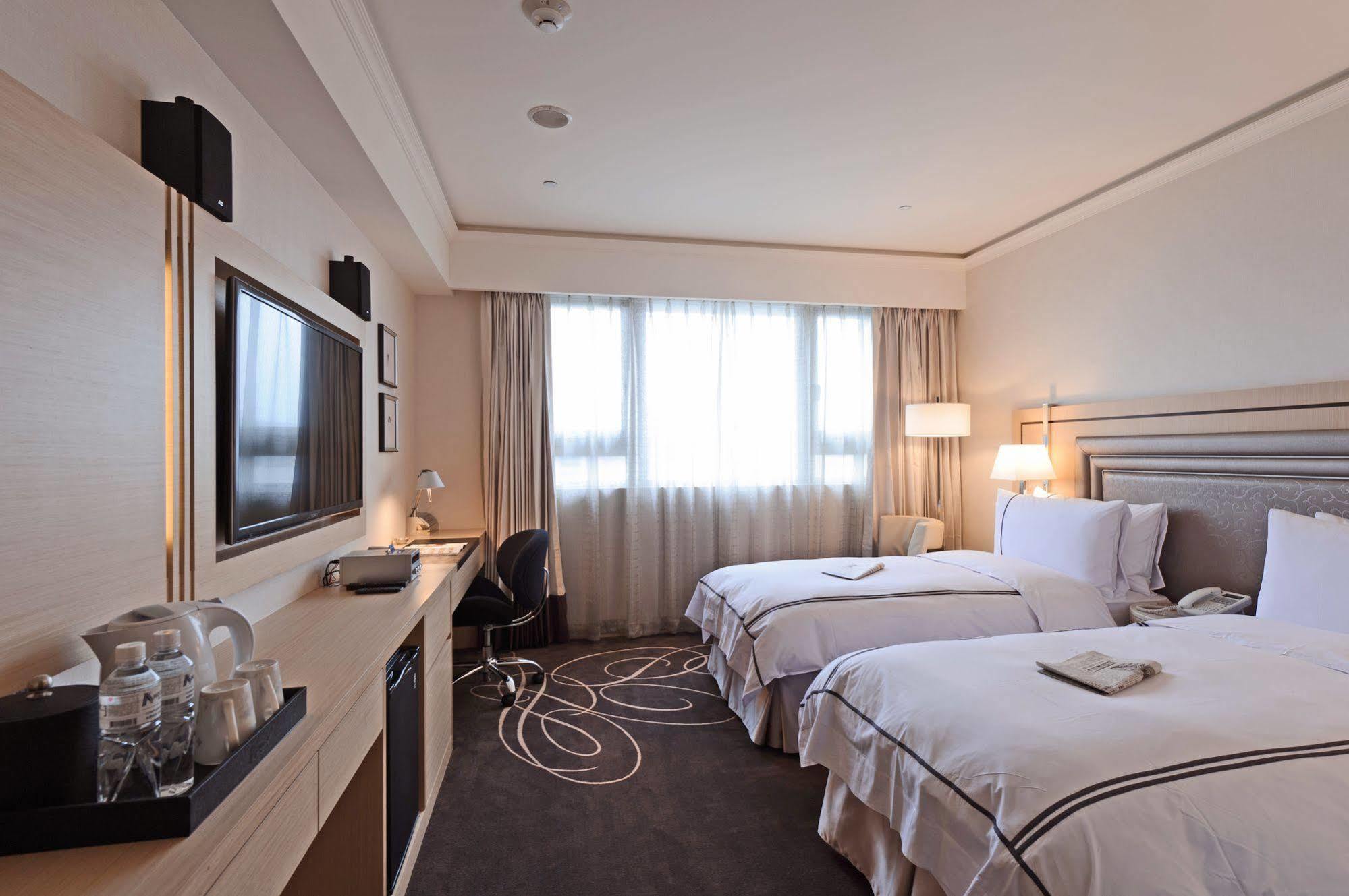 K Hotel Taipei Songjiang Exterior photo